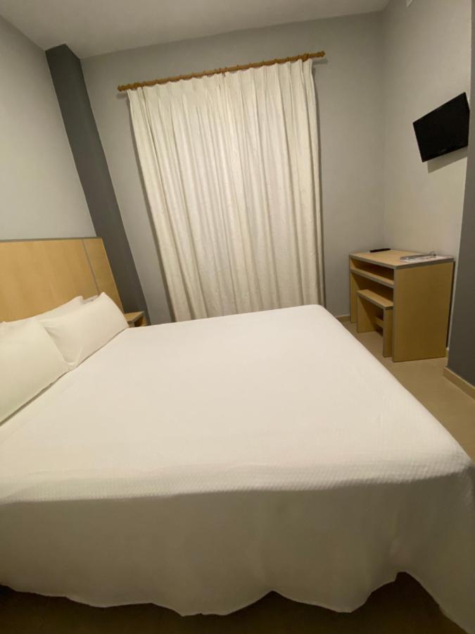 Hostal Manuela Punta Umbría Esterno foto
