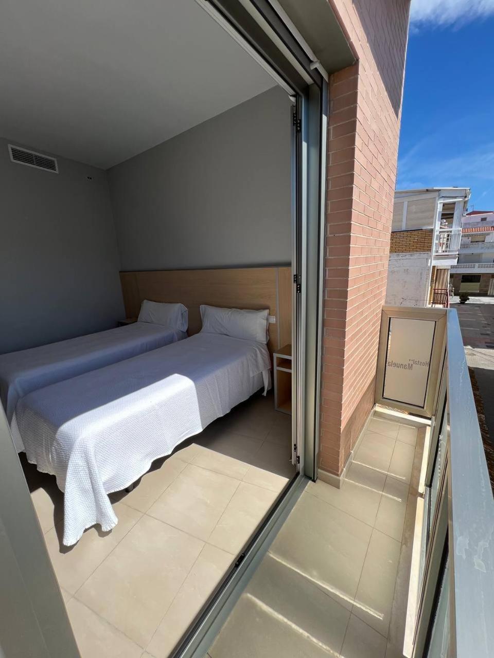 Hostal Manuela Punta Umbría Esterno foto